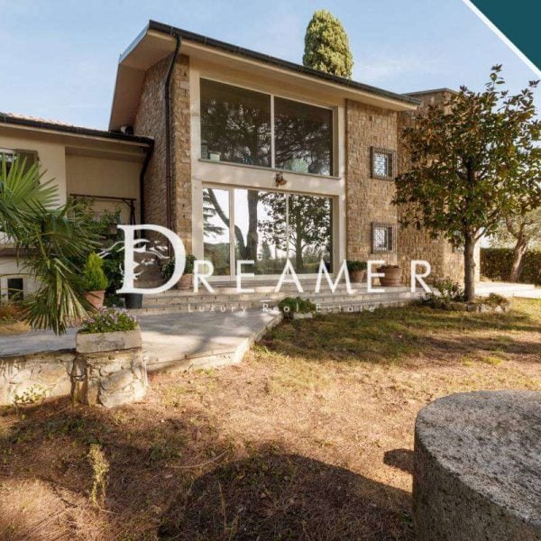 Modern and Bright 500 sqm Villa with Garden in the Hills of Montecatini Terme, Pistoia-1_264905