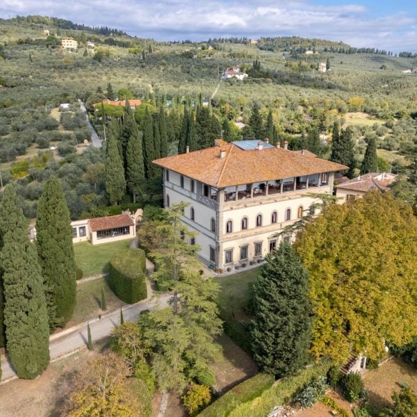 Prestigious Apartment with Garden in Fiesole-41_392145
