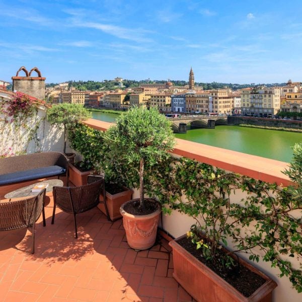 Wonderful Apartment on the Lungarno in Florence-1_401158