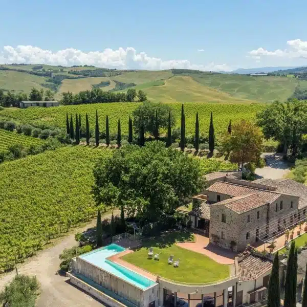 Wonderful Farmhouse with Pool in Montalcino-0_257796