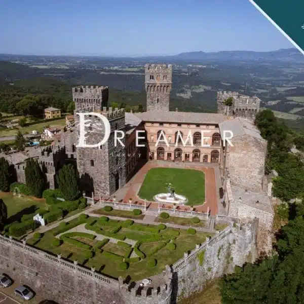 Impressive 18th-Century Castle Near Rome-0_429085