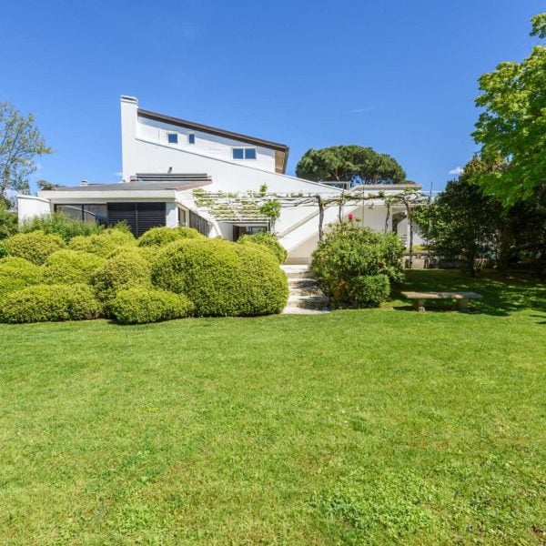 Exclusive Design Villa with Pool in Forte dei Marmi-0_260315