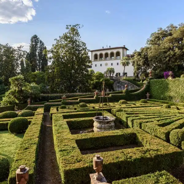 luxury mansion Decameron Villa