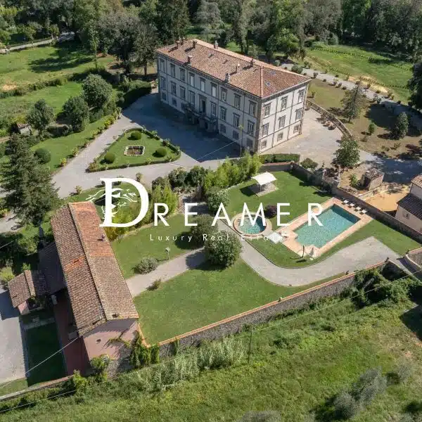 16th Century Villa of Carolina Bonaparte in Lucca-1_383384