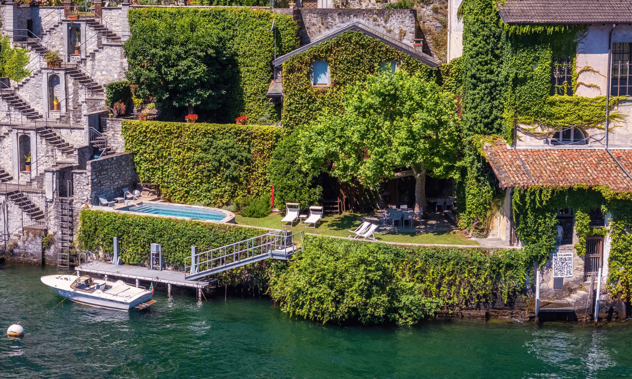 lakefront luxury home in como italy